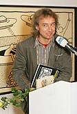 Vernisáž výstav pro rok 2007 - Keith Haring (1958-1990, New York), Mladí umělci z New Yorku 2007, Petr Kvíčala (nar. 1960, Brno), 6.4.2007, Egon Schiele Art Centrum Český Krumlov